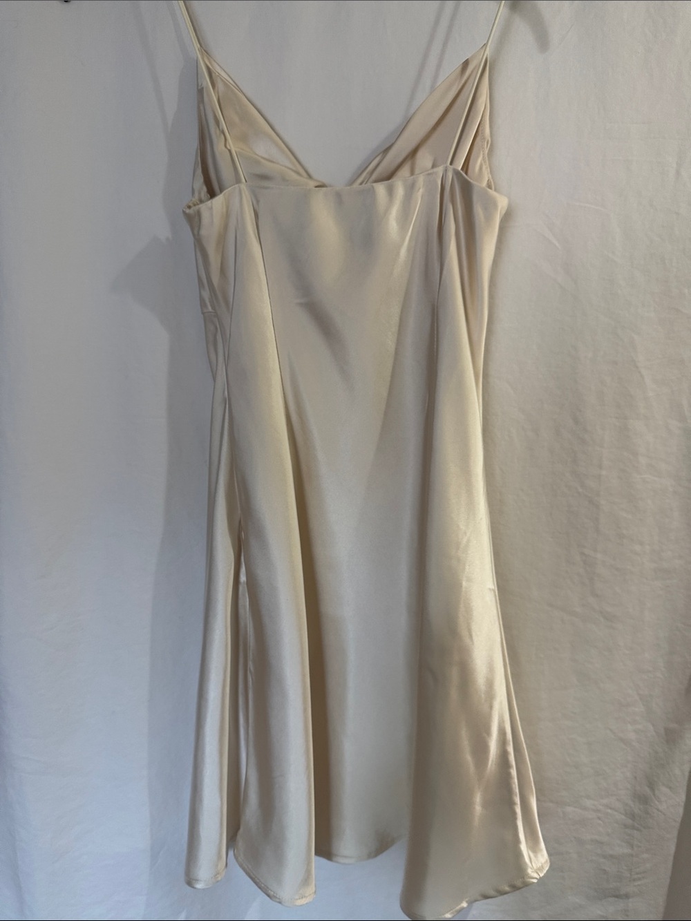 Princess Polly Ivory Satin Twist-Front Chemise Sz 4 - Picture 4 of 8